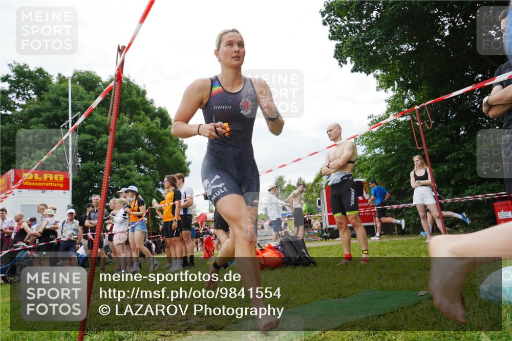 21.06.2026 - 29. Vierlanden-Triathlon LAZAROV Photography http://msf.ph/oto/9841554 21.06.2026 12:28:15 Schwimmen 991, 1006, 1015 meine-sportfotos.de