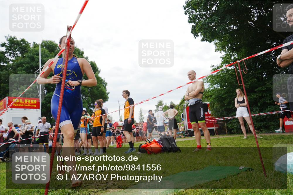21.06.2026 - 29. Vierlanden-Triathlon LAZAROV Photography http://msf.ph/oto/9841556 21.06.2026 12:28:23 Schwimmen 1010 meine-sportfotos.de