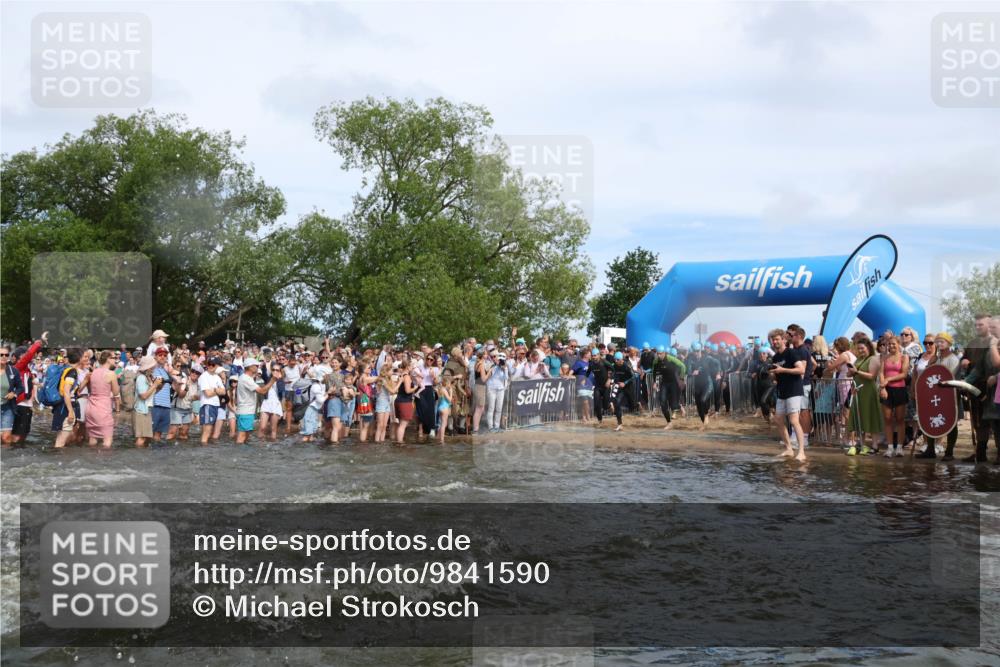21.06.2026 - Viking Triathlon Michael Strokosch http://msf.ph/oto/9841590 21.06.2026 10:01:00 Schwimmen 14, 17, 27, 42, 74, 98, 180, 218, 249, 337, 454, 506, 527, 623, 640 meine-sportfotos.de