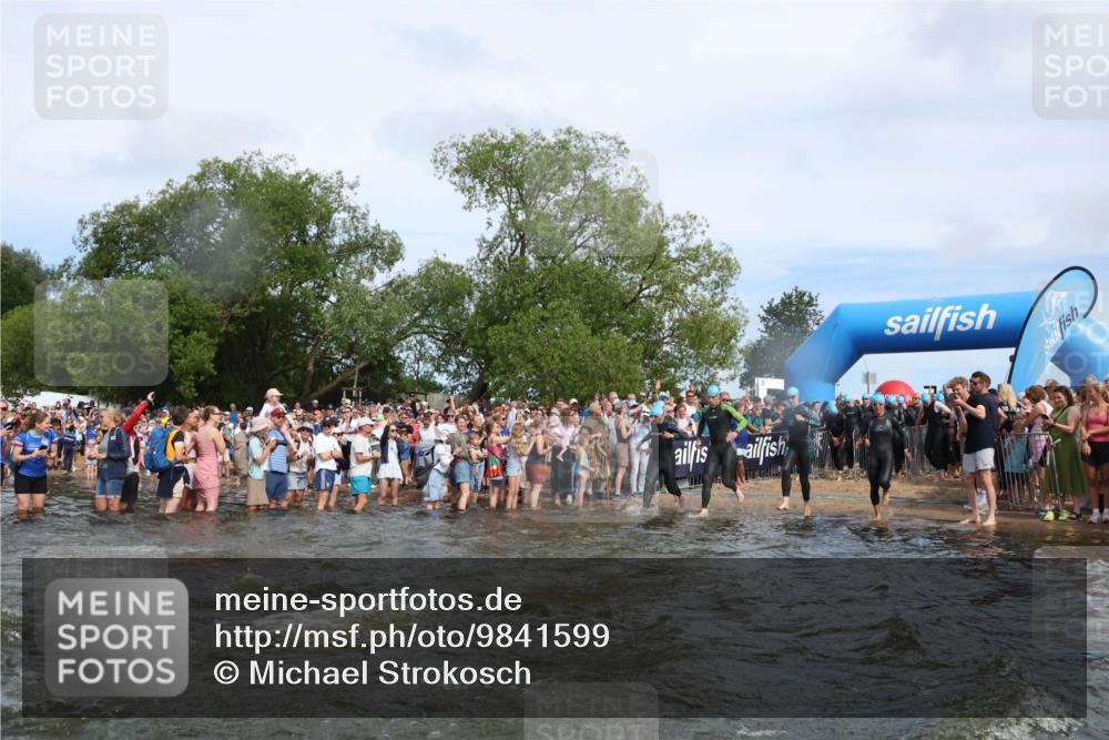 21.06.2026 - Viking Triathlon Michael Strokosch http://msf.ph/oto/9841599 21.06.2026 10:01:01 Schwimmen 14, 17, 27, 42, 74, 98, 180, 218, 249, 337, 454, 506, 527, 623, 640 meine-sportfotos.de