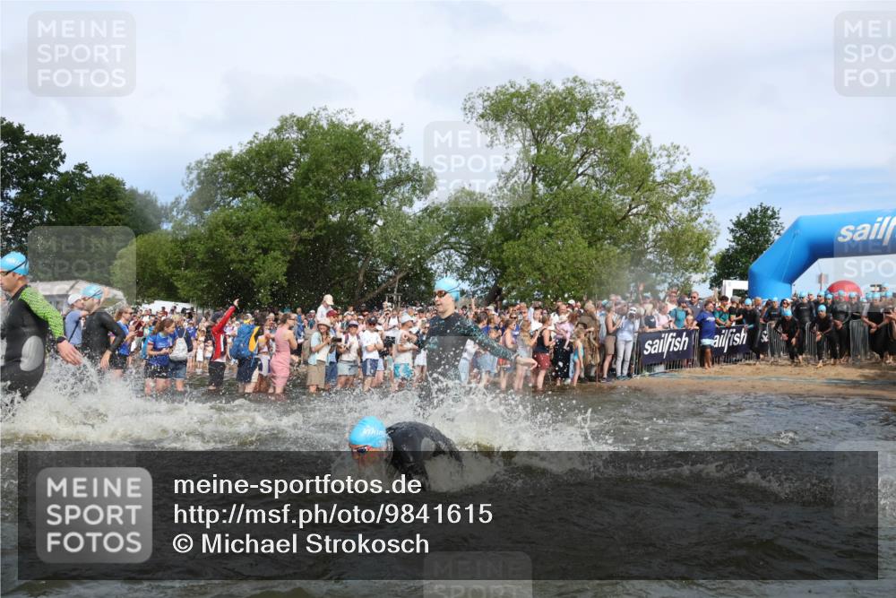 21.06.2026 - Viking Triathlon Michael Strokosch http://msf.ph/oto/9841615 21.06.2026 10:01:04 Schwimmen 5, 14, 17, 169, 180, 249, 270, 337, 342, 383, 454, 506, 527, 623, 640 meine-sportfotos.de