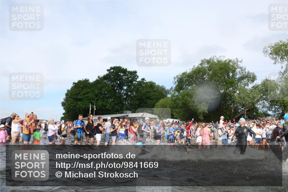 21.06.2026 - Viking Triathlon Michael Strokosch http://msf.ph/oto/9841669 21.06.2026 10:01:14 Schwimmen 5, 18, 65, 89, 114, 131, 169, 242, 270, 271, 280, 342, 383, 447, 486 meine-sportfotos.de