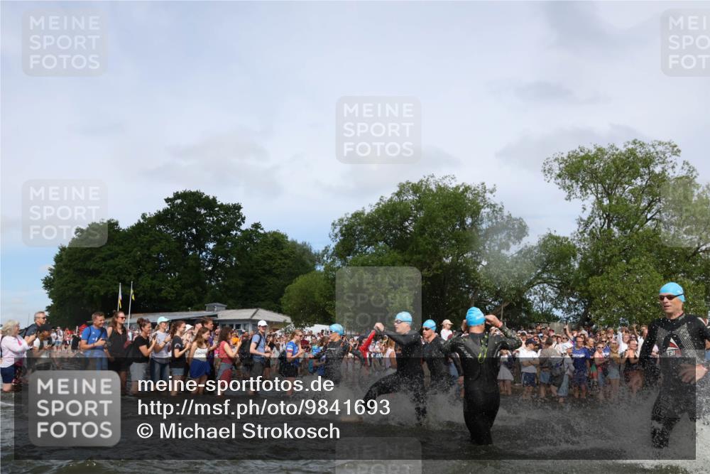 21.06.2026 - Viking Triathlon Michael Strokosch http://msf.ph/oto/9841693 21.06.2026 10:01:19 Schwimmen 18, 28, 51, 65, 89, 114, 131, 145, 242, 271, 280, 447, 486, 500, 665 meine-sportfotos.de