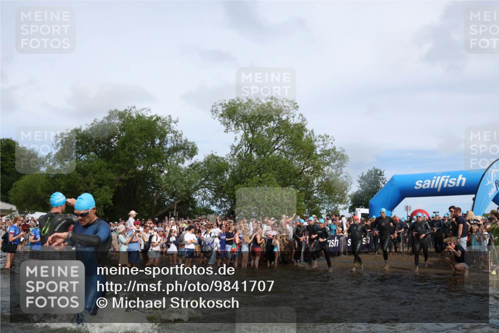 21.06.2026 - Viking Triathlon Michael Strokosch http://msf.ph/oto/9841707 21.06.2026 10:01:21 Schwimmen 18, 28, 51, 65, 89, 114, 131, 145, 242, 271, 280, 447, 486, 500, 665 meine-sportfotos.de