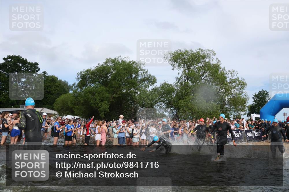 21.06.2026 - Viking Triathlon Michael Strokosch http://msf.ph/oto/9841716 21.06.2026 10:01:23 Schwimmen 18, 26, 28, 51, 65, 89, 114, 131, 145, 242, 271, 280, 447, 486, 500, 568, 576, 665 meine-sportfotos.de