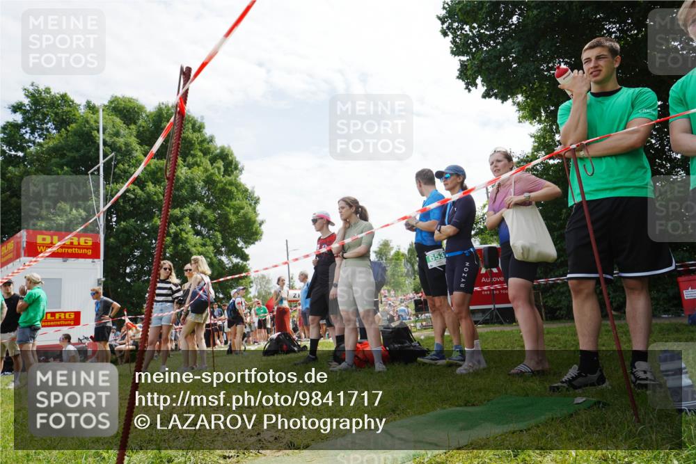 21.06.2026 - 29. Vierlanden-Triathlon LAZAROV Photography http://msf.ph/oto/9841717 21.06.2026 13:07:04 Schwimmen  meine-sportfotos.de