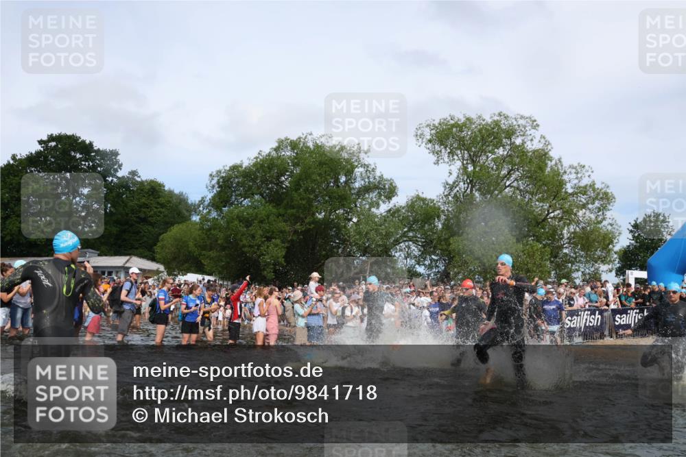 21.06.2026 - Viking Triathlon Michael Strokosch http://msf.ph/oto/9841718 21.06.2026 10:01:23 Schwimmen 18, 26, 28, 51, 65, 89, 114, 131, 145, 242, 271, 280, 447, 486, 500, 568, 576, 665 meine-sportfotos.de