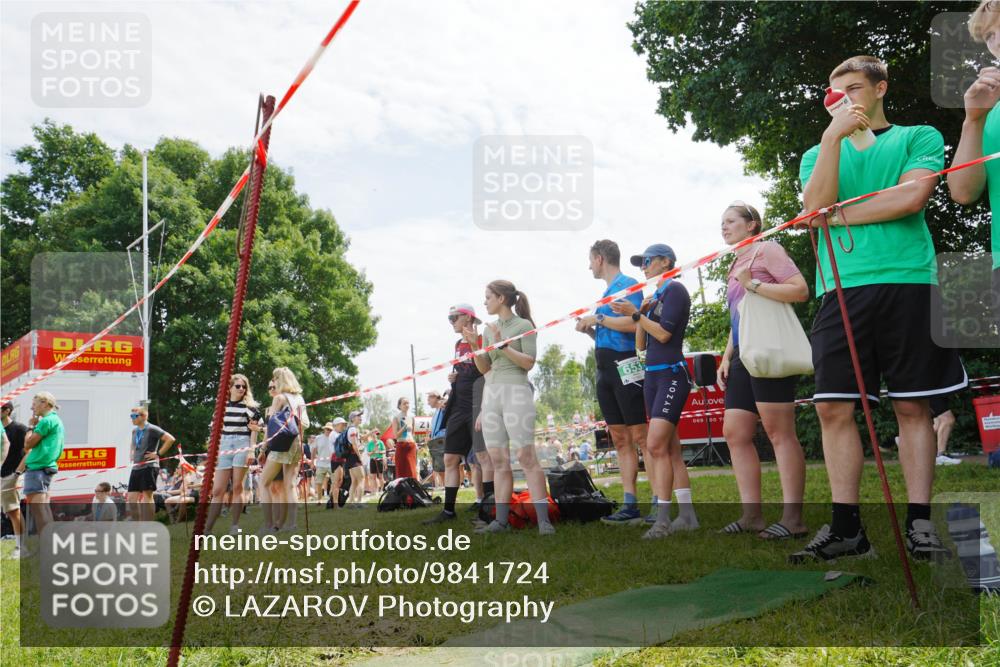 21.06.2026 - 29. Vierlanden-Triathlon LAZAROV Photography http://msf.ph/oto/9841724 21.06.2026 13:07:06 Schwimmen  meine-sportfotos.de