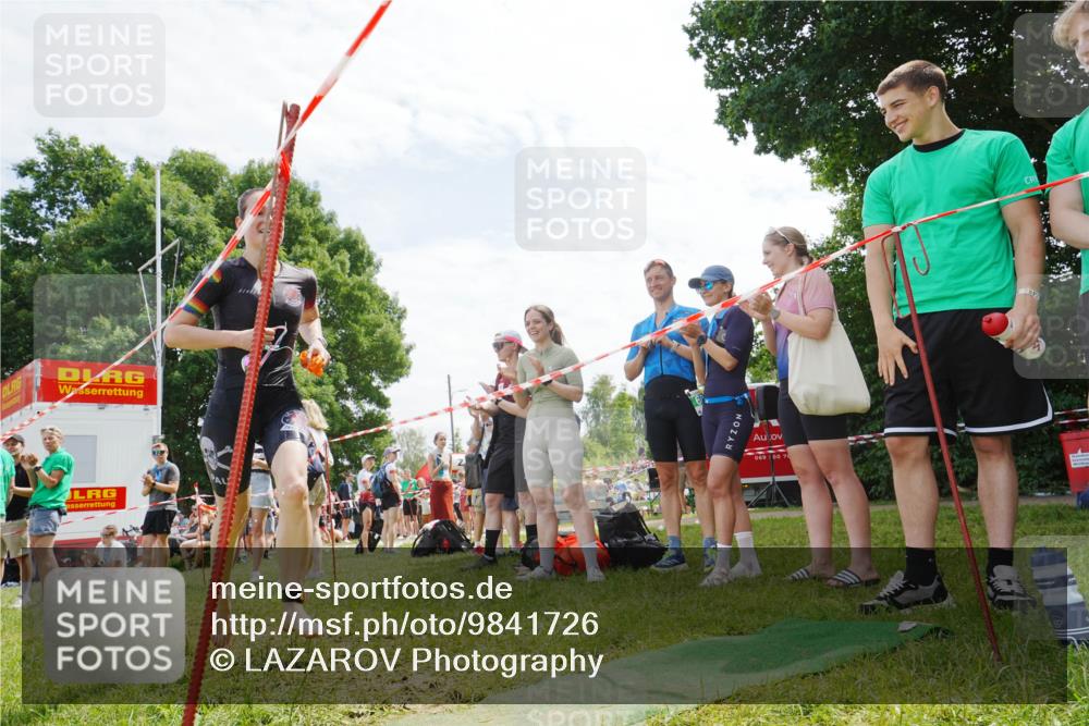 21.06.2026 - 29. Vierlanden-Triathlon LAZAROV Photography http://msf.ph/oto/9841726 21.06.2026 13:07:12 Schwimmen 1165 meine-sportfotos.de