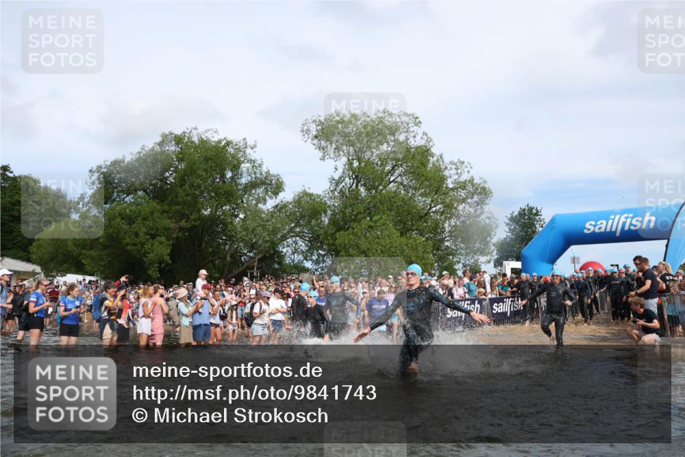 21.06.2026 - Viking Triathlon Michael Strokosch http://msf.ph/oto/9841743 21.06.2026 10:01:28 Schwimmen 13, 26, 28, 51, 131, 145, 271, 300, 500, 568, 576, 665 meine-sportfotos.de