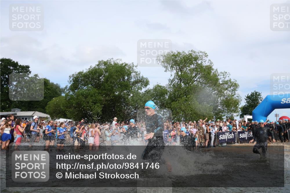 21.06.2026 - Viking Triathlon Michael Strokosch http://msf.ph/oto/9841746 21.06.2026 10:01:28 Schwimmen 13, 26, 28, 51, 131, 145, 271, 300, 500, 568, 576, 665 meine-sportfotos.de