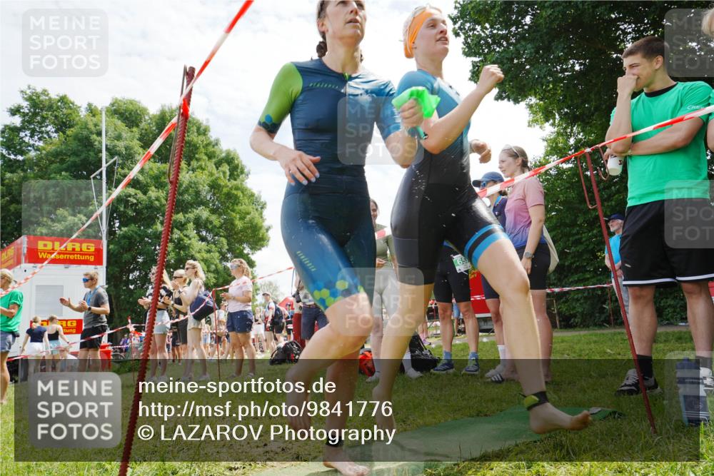 21.06.2026 - 29. Vierlanden-Triathlon LAZAROV Photography http://msf.ph/oto/9841776 21.06.2026 13:10:06 Schwimmen 1118, 1123, 1134, 1148 meine-sportfotos.de