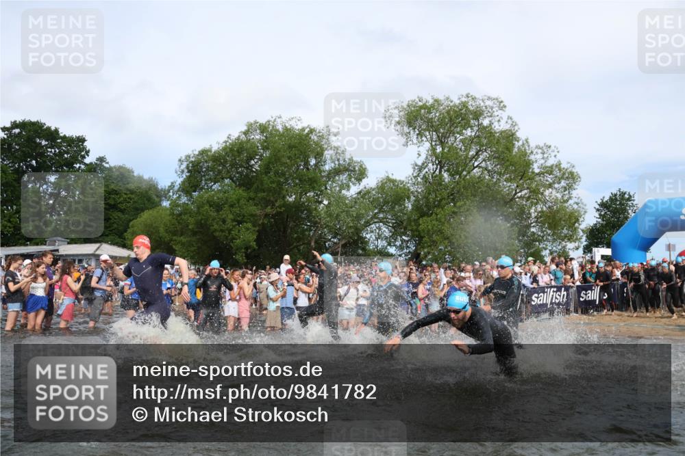 21.06.2026 - Viking Triathlon Michael Strokosch http://msf.ph/oto/9841782 21.06.2026 10:01:34 Schwimmen 13, 26, 62, 109, 113, 161, 278, 300, 311, 359, 551, 568, 576, 627, 633 meine-sportfotos.de