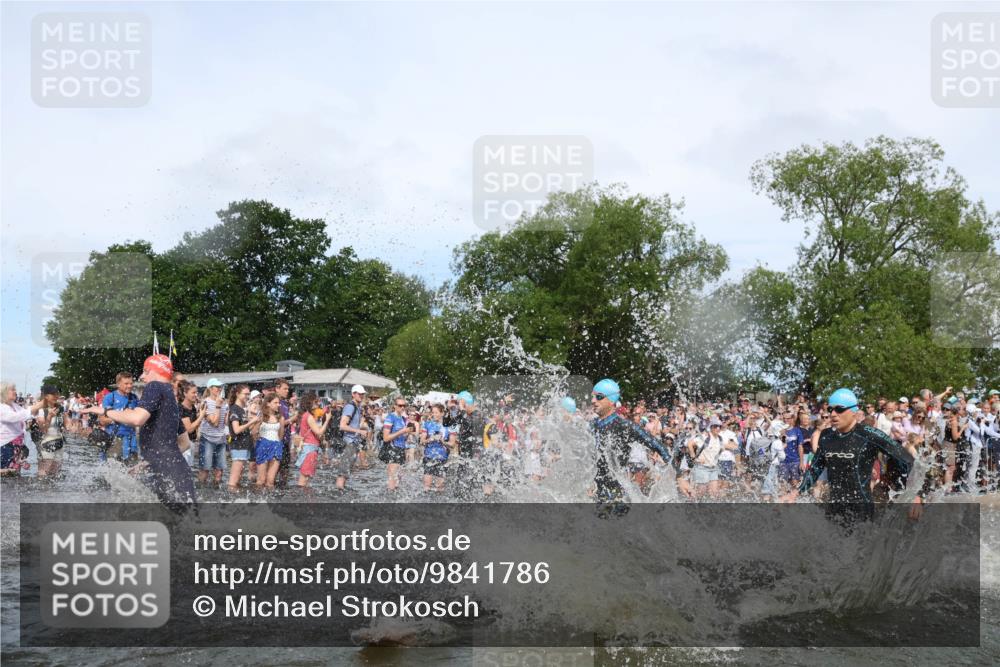 21.06.2026 - Viking Triathlon Michael Strokosch http://msf.ph/oto/9841786 21.06.2026 10:01:35 Schwimmen 13, 26, 62, 109, 113, 161, 278, 300, 311, 359, 551, 568, 576, 627, 633 meine-sportfotos.de