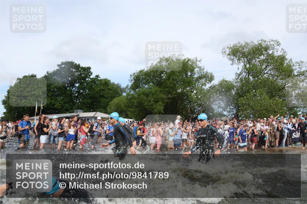 21.06.2026 - Viking Triathlon Michael Strokosch http://msf.ph/oto/9841789 21.06.2026 10:01:36 Schwimmen 13, 26, 62, 109, 113, 161, 278, 300, 311, 359, 551, 568, 576, 627, 633 meine-sportfotos.de