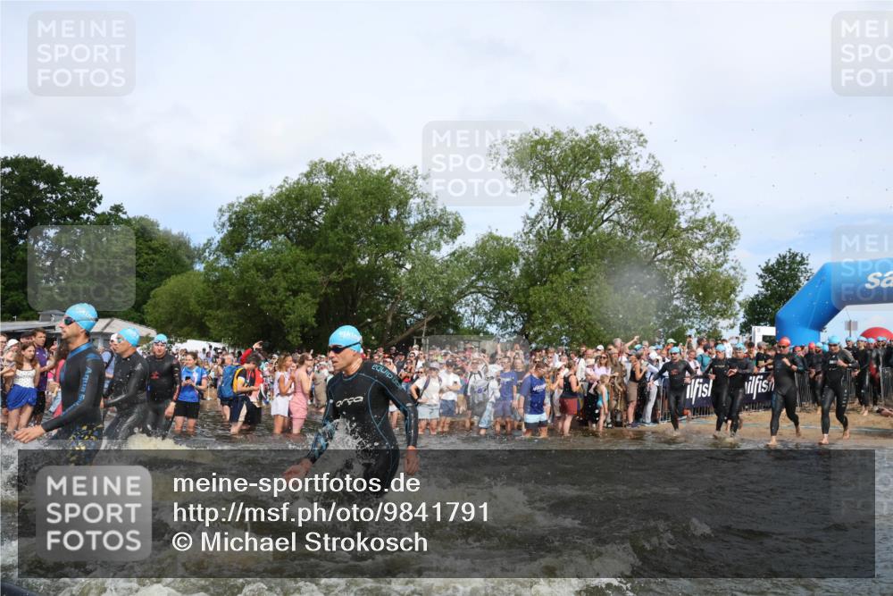 21.06.2026 - Viking Triathlon Michael Strokosch http://msf.ph/oto/9841791 21.06.2026 10:01:36 Schwimmen 13, 26, 62, 109, 113, 161, 278, 300, 311, 359, 551, 568, 576, 627, 633 meine-sportfotos.de