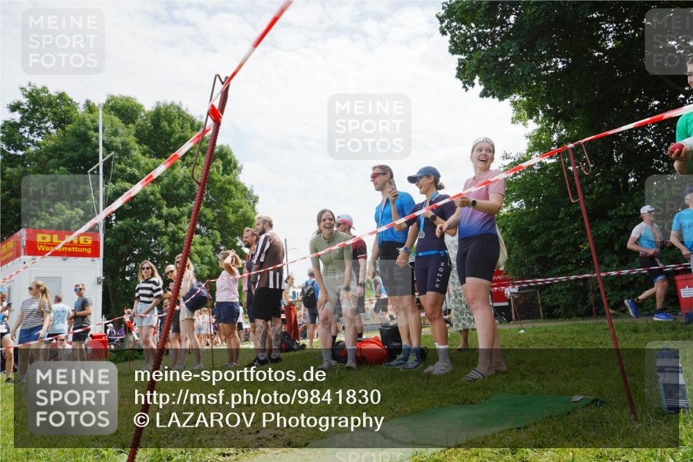 21.06.2026 - 29. Vierlanden-Triathlon LAZAROV Photography http://msf.ph/oto/9841830 21.06.2026 13:11:46 Schwimmen 1122, 1128, 1136, 1146, 1150, 1156, 1166 meine-sportfotos.de