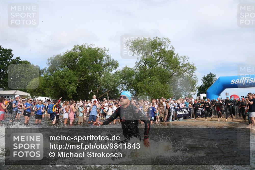 21.06.2026 - Viking Triathlon Michael Strokosch http://msf.ph/oto/9841843 21.06.2026 10:01:45 Schwimmen 38, 109, 113, 161, 194, 278, 285, 332, 343, 391, 432, 543, 621, 633, 644 meine-sportfotos.de