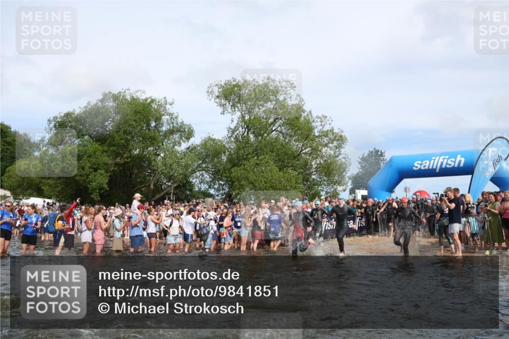21.06.2026 - Viking Triathlon Michael Strokosch http://msf.ph/oto/9841851 21.06.2026 10:01:47 Schwimmen 38, 109, 113, 161, 194, 278, 285, 332, 343, 391, 432, 543, 621, 633, 644 meine-sportfotos.de