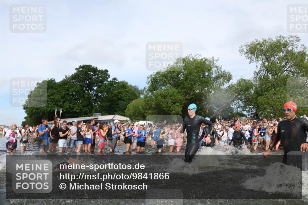 21.06.2026 - Viking Triathlon Michael Strokosch http://msf.ph/oto/9841866 21.06.2026 10:01:50 Schwimmen 30, 38, 194, 238, 265, 285, 332, 343, 391, 432, 543, 621, 644, 648, 664 meine-sportfotos.de