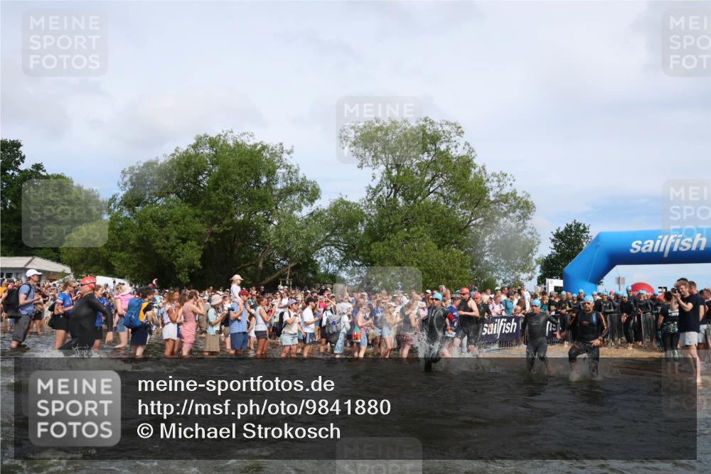21.06.2026 - Viking Triathlon Michael Strokosch http://msf.ph/oto/9841880 21.06.2026 10:01:52 Schwimmen 30, 38, 194, 238, 265, 285, 332, 343, 391, 432, 543, 621, 644, 648, 664 meine-sportfotos.de