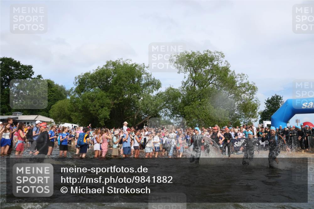 21.06.2026 - Viking Triathlon Michael Strokosch http://msf.ph/oto/9841882 21.06.2026 10:01:52 Schwimmen 30, 38, 194, 238, 265, 285, 332, 343, 391, 432, 543, 621, 644, 648, 664 meine-sportfotos.de