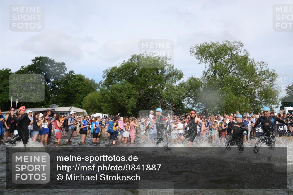 21.06.2026 - Viking Triathlon Michael Strokosch http://msf.ph/oto/9841887 21.06.2026 10:01:53 Schwimmen 30, 55, 194, 221, 238, 265, 285, 332, 343, 380, 391, 543, 621, 644, 648, 664 meine-sportfotos.de
