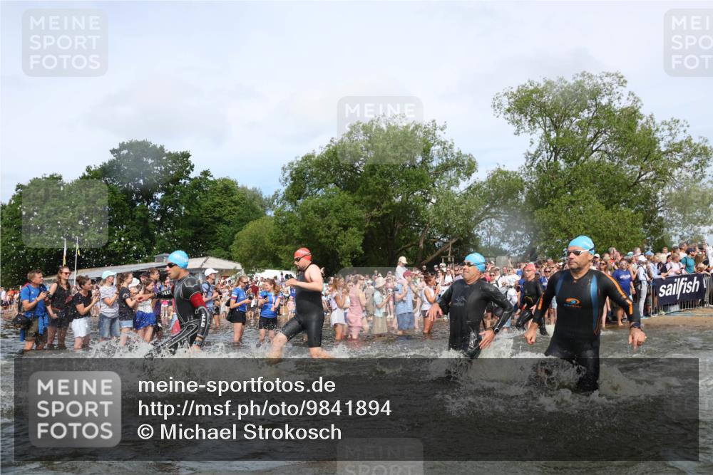 21.06.2026 - Viking Triathlon Michael Strokosch http://msf.ph/oto/9841894 21.06.2026 10:01:55 Schwimmen 30, 55, 221, 238, 265, 343, 380, 391, 394, 543, 606, 621, 644, 648, 664 meine-sportfotos.de
