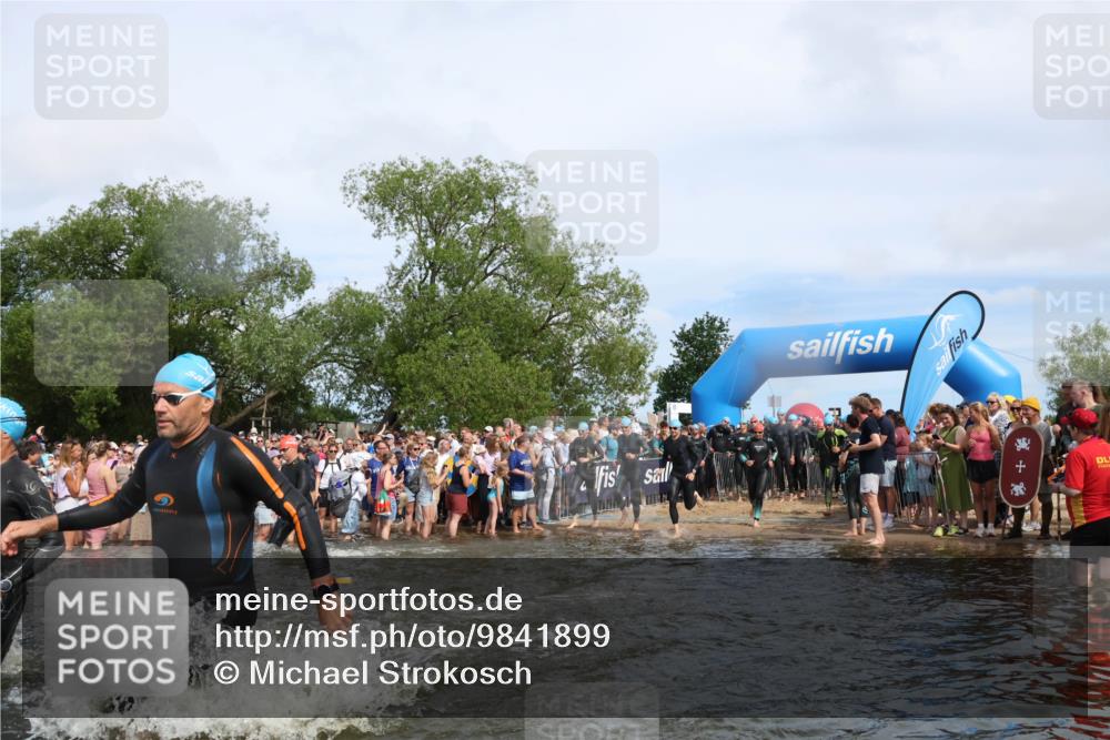21.06.2026 - Viking Triathlon Michael Strokosch http://msf.ph/oto/9841899 21.06.2026 10:01:56 Schwimmen 30, 55, 221, 238, 265, 343, 380, 391, 394, 543, 606, 621, 644, 648, 664 meine-sportfotos.de