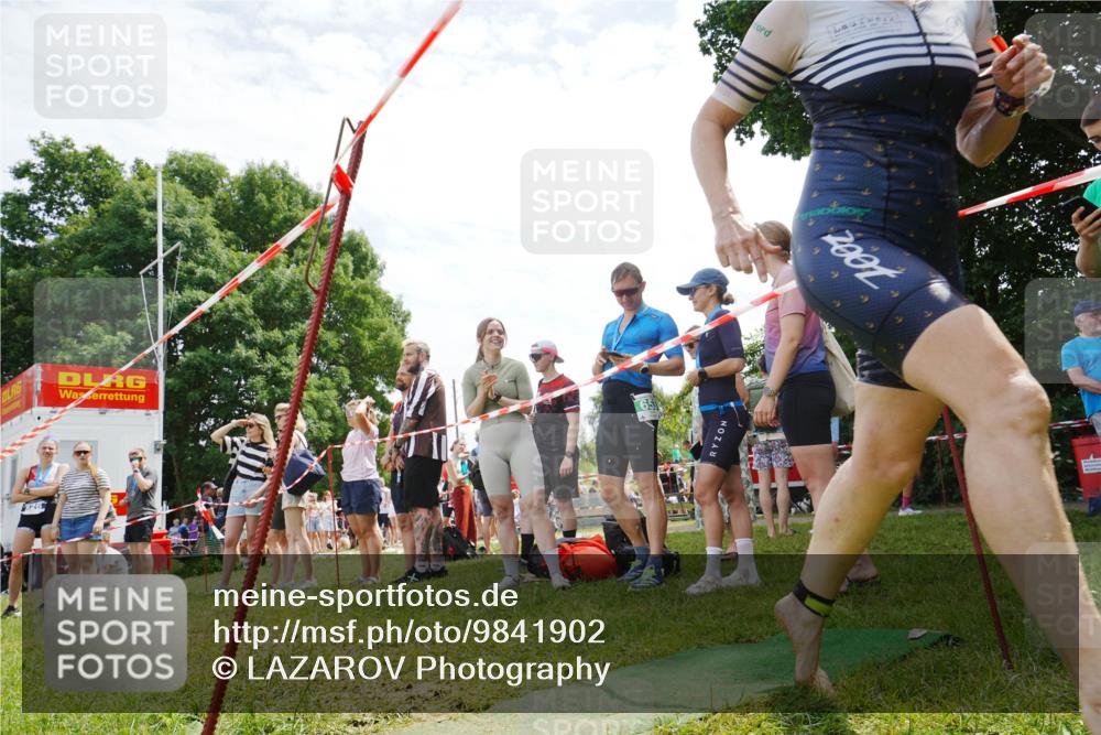 21.06.2026 - 29. Vierlanden-Triathlon LAZAROV Photography http://msf.ph/oto/9841902 21.06.2026 13:12:17 Schwimmen 1152, 1159 meine-sportfotos.de