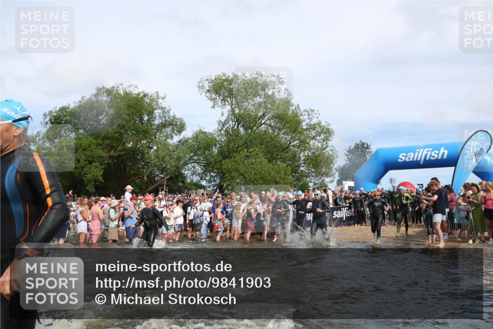 21.06.2026 - Viking Triathlon Michael Strokosch http://msf.ph/oto/9841903 21.06.2026 10:01:56 Schwimmen 30, 55, 221, 238, 265, 343, 380, 391, 394, 543, 606, 621, 644, 648, 664 meine-sportfotos.de