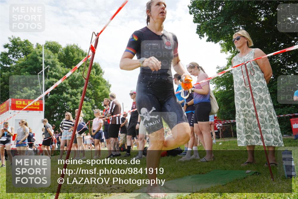 21.06.2026 - 29. Vierlanden-Triathlon LAZAROV Photography http://msf.ph/oto/9841919 21.06.2026 13:12:43 Schwimmen 1162 meine-sportfotos.de