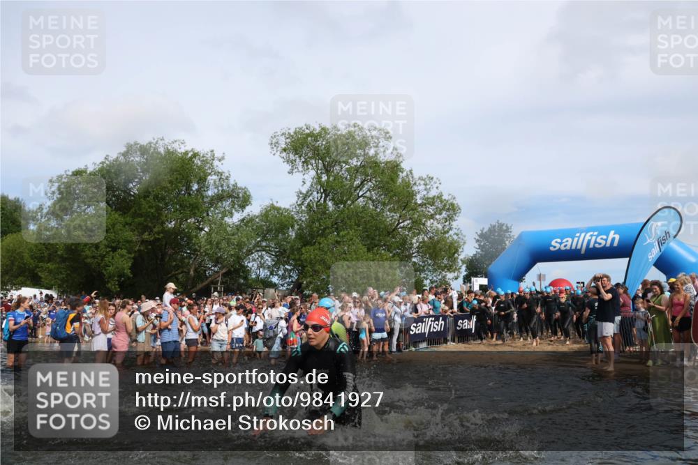21.06.2026 - Viking Triathlon Michael Strokosch http://msf.ph/oto/9841927 21.06.2026 10:02:00 Schwimmen 30, 43, 55, 221, 226, 238, 265, 380, 394, 446, 524, 606, 625, 648, 664 meine-sportfotos.de