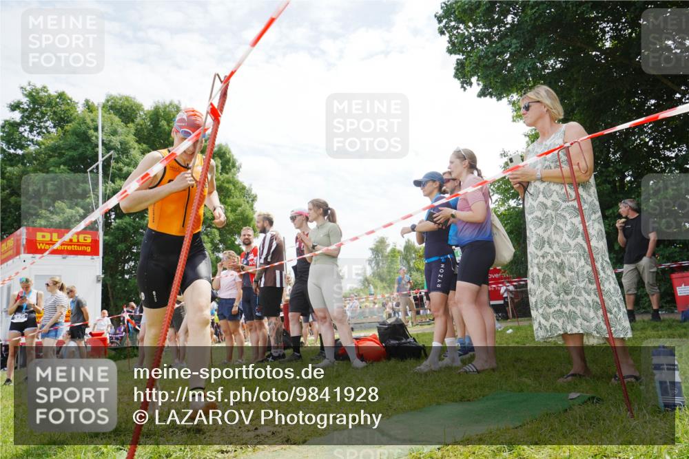 21.06.2026 - 29. Vierlanden-Triathlon LAZAROV Photography http://msf.ph/oto/9841928 21.06.2026 13:13:12 Schwimmen 1143 meine-sportfotos.de