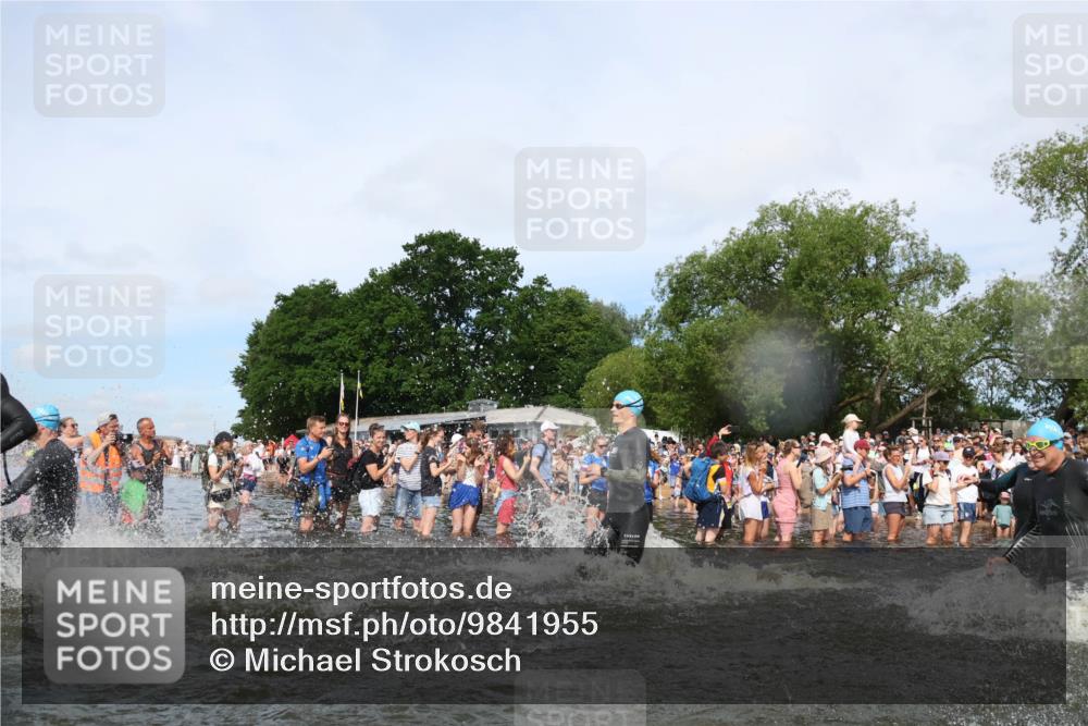 21.06.2026 - Viking Triathlon Michael Strokosch http://msf.ph/oto/9841955 21.06.2026 10:02:05 Schwimmen 43, 55, 90, 154, 221, 226, 380, 394, 410, 446, 501, 524, 606, 625, 660 meine-sportfotos.de