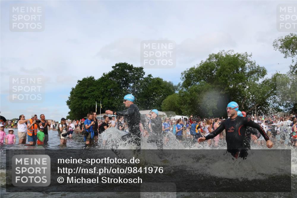 21.06.2026 - Viking Triathlon Michael Strokosch http://msf.ph/oto/9841976 21.06.2026 10:02:09 Schwimmen 43, 90, 102, 152, 154, 226, 410, 438, 446, 501, 524, 536, 537, 625, 660 meine-sportfotos.de