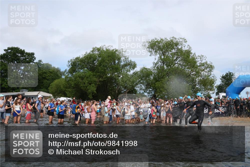 21.06.2026 - Viking Triathlon Michael Strokosch http://msf.ph/oto/9841998 21.06.2026 10:02:13 Schwimmen 43, 87, 90, 102, 152, 154, 226, 410, 438, 446, 501, 524, 536, 537, 625, 660 meine-sportfotos.de