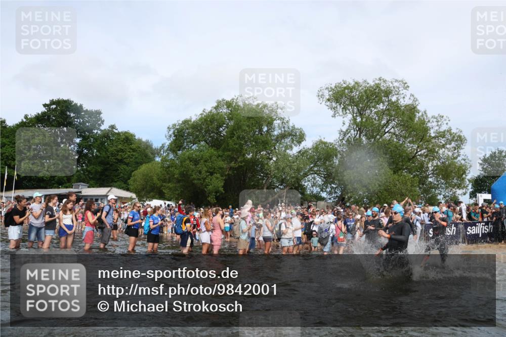 21.06.2026 - Viking Triathlon Michael Strokosch http://msf.ph/oto/9842001 21.06.2026 10:02:13 Schwimmen 43, 87, 90, 102, 152, 154, 226, 410, 438, 446, 501, 524, 536, 537, 625, 660 meine-sportfotos.de