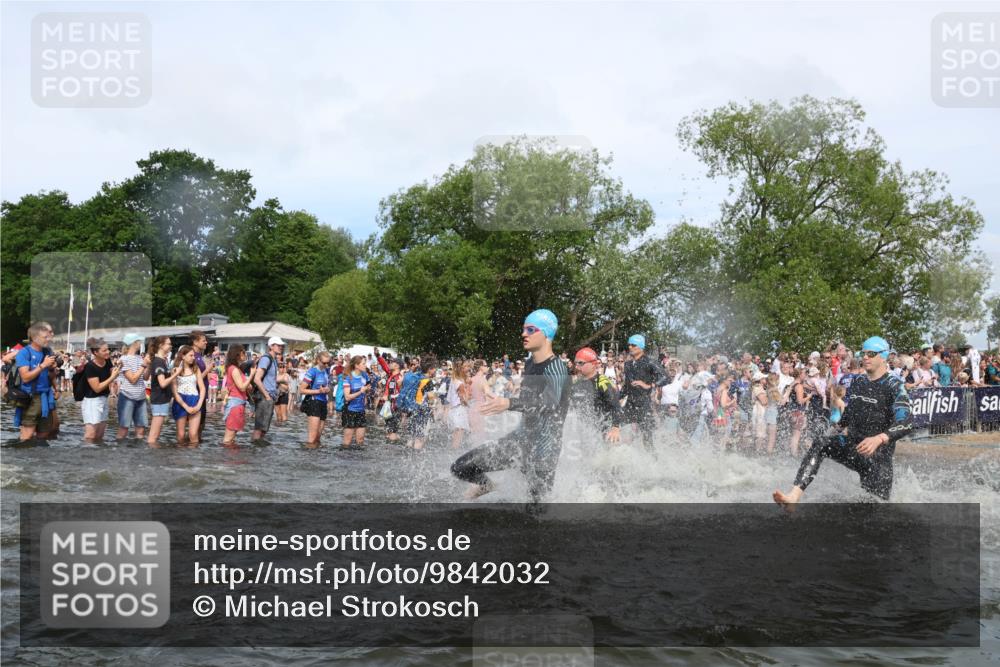 21.06.2026 - Viking Triathlon Michael Strokosch http://msf.ph/oto/9842032 21.06.2026 10:02:18 Schwimmen 47, 87, 102, 136, 152, 154, 438, 490, 501, 536, 537, 655 meine-sportfotos.de