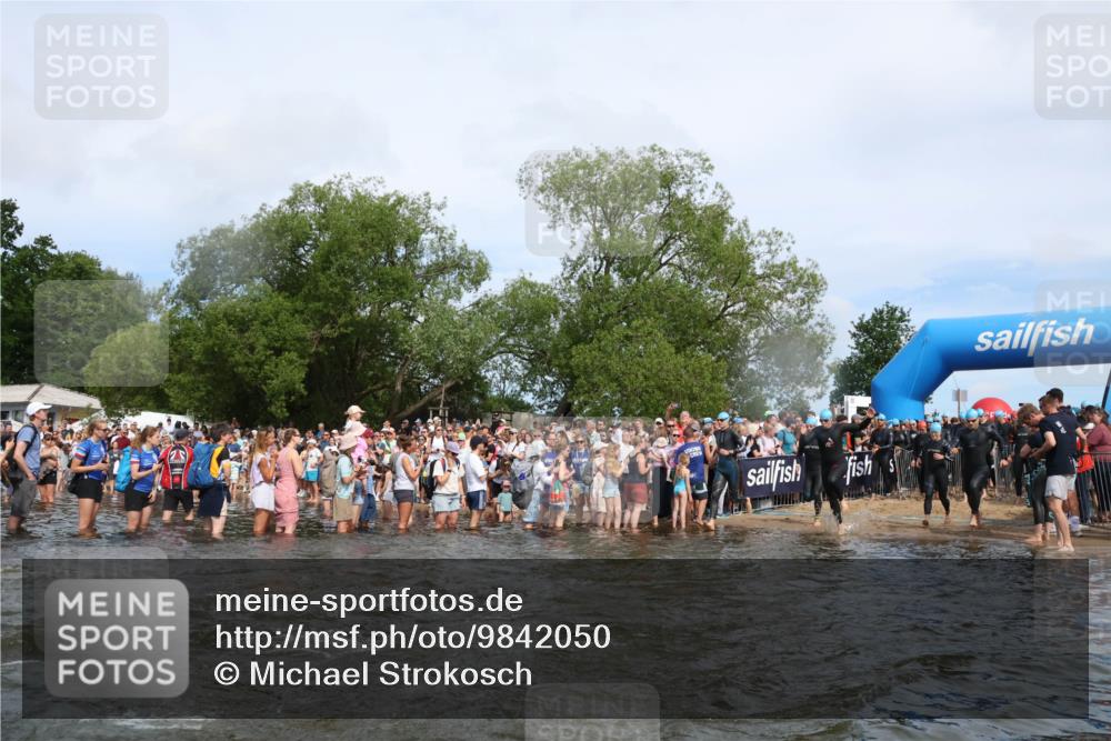 21.06.2026 - Viking Triathlon Michael Strokosch http://msf.ph/oto/9842050 21.06.2026 10:02:22 Schwimmen 47, 87, 102, 136, 142, 152, 255, 360, 392, 430, 438, 490, 536, 537, 655 meine-sportfotos.de