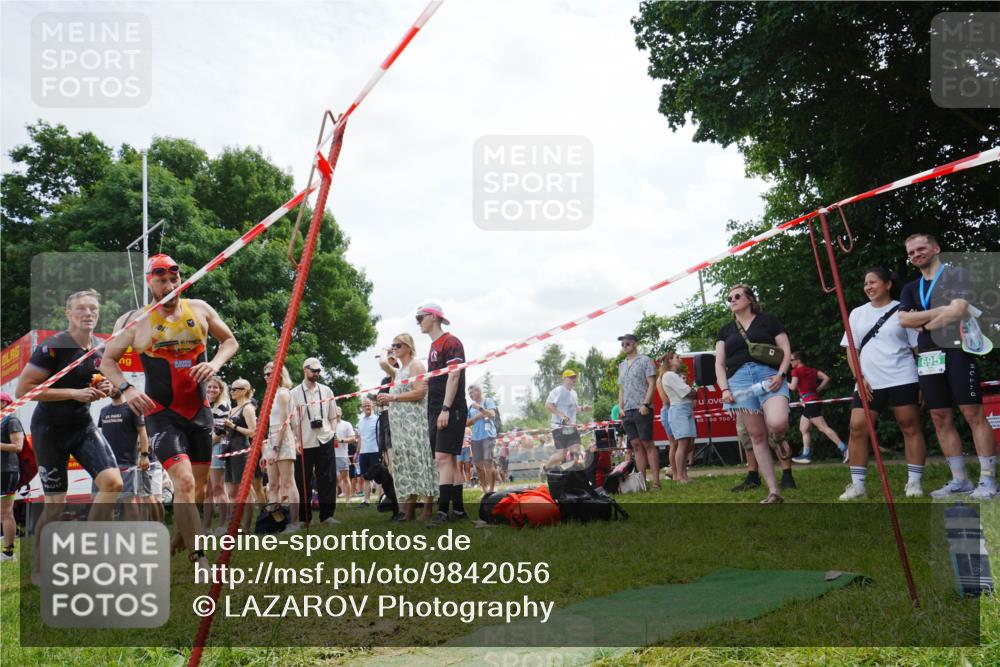 21.06.2026 - 29. Vierlanden-Triathlon LAZAROV Photography http://msf.ph/oto/9842056 21.06.2026 13:24:26 Schwimmen 1094, 1221 meine-sportfotos.de