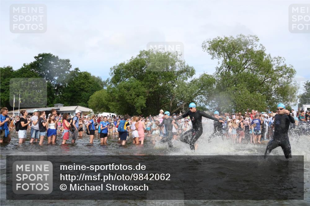 21.06.2026 - Viking Triathlon Michael Strokosch http://msf.ph/oto/9842062 21.06.2026 10:02:23 Schwimmen 47, 87, 102, 136, 142, 152, 255, 360, 392, 430, 438, 490, 536, 537, 651, 655 meine-sportfotos.de