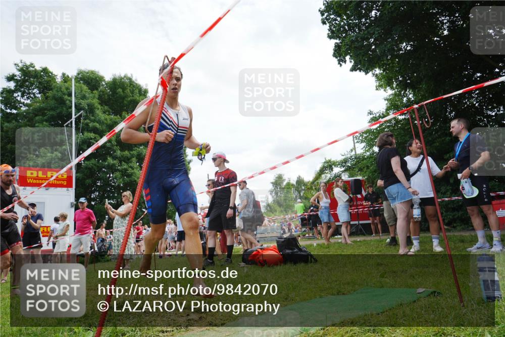 21.06.2026 - 29. Vierlanden-Triathlon LAZAROV Photography http://msf.ph/oto/9842070 21.06.2026 13:25:26 Schwimmen 1200, 1217 meine-sportfotos.de