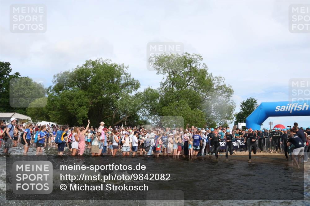 21.06.2026 - Viking Triathlon Michael Strokosch http://msf.ph/oto/9842082 21.06.2026 10:02:27 Schwimmen 47, 87, 126, 136, 142, 220, 255, 325, 360, 392, 430, 490, 604, 651, 655 meine-sportfotos.de