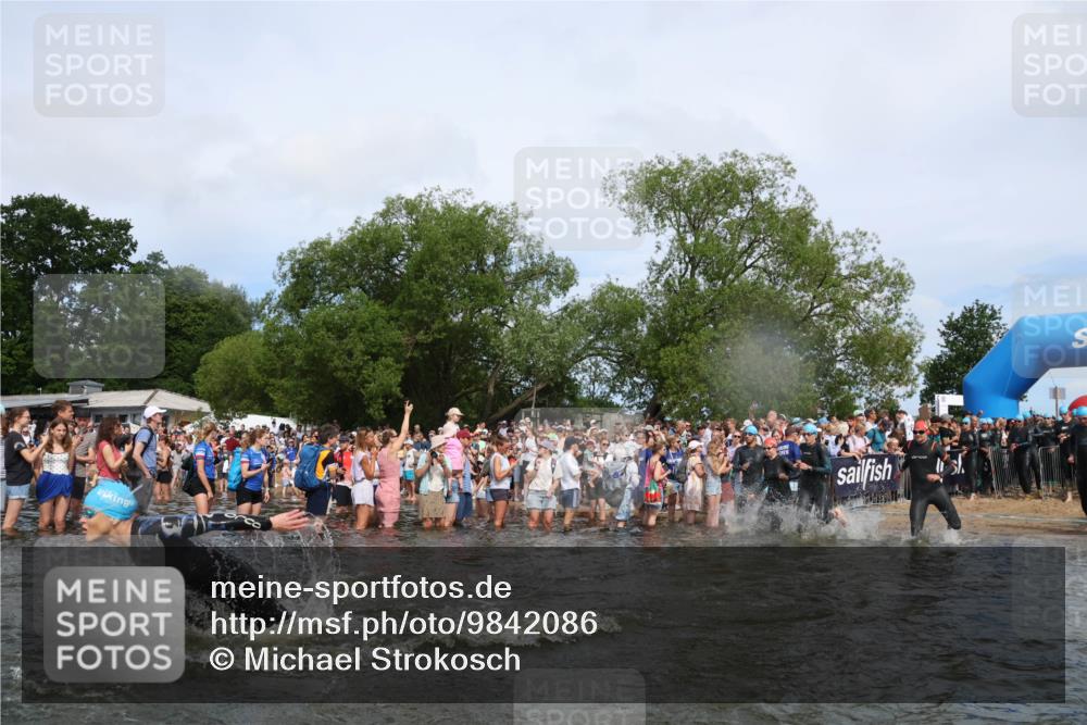 21.06.2026 - Viking Triathlon Michael Strokosch http://msf.ph/oto/9842086 21.06.2026 10:02:27 Schwimmen 47, 87, 126, 136, 142, 220, 255, 325, 360, 392, 430, 490, 604, 651, 655 meine-sportfotos.de