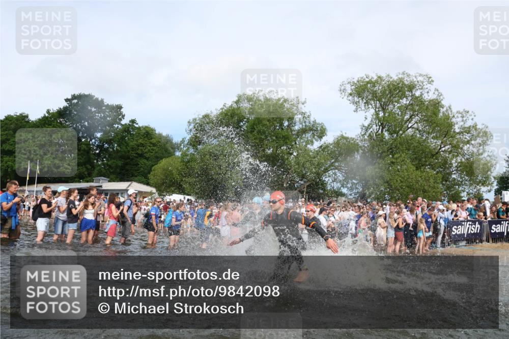 21.06.2026 - Viking Triathlon Michael Strokosch http://msf.ph/oto/9842098 21.06.2026 10:02:29 Schwimmen 83, 100, 126, 142, 220, 255, 325, 360, 392, 430, 513, 560, 579, 604, 651 meine-sportfotos.de