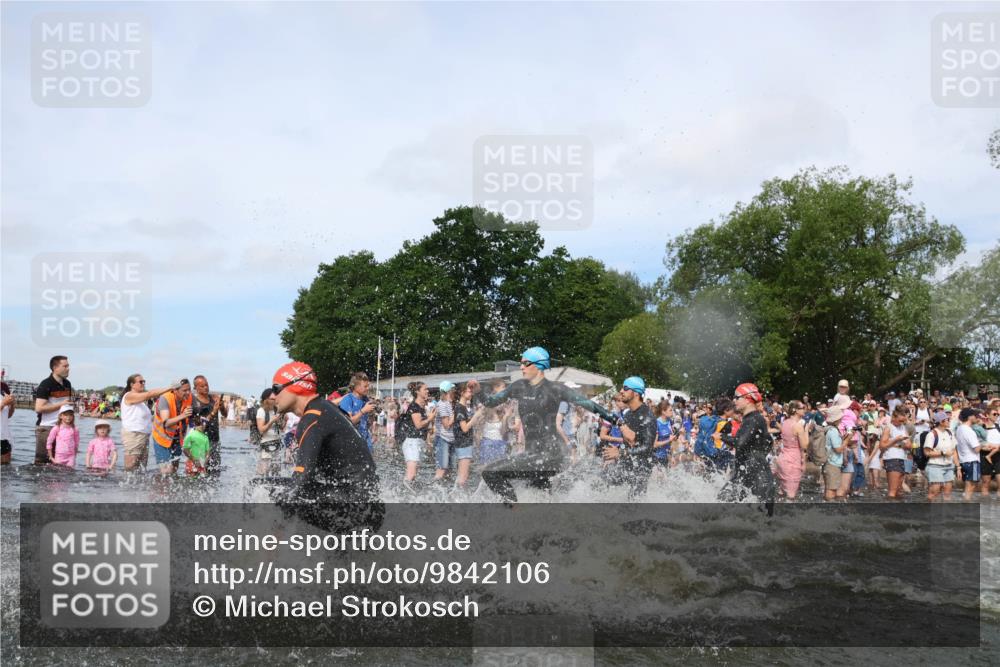 21.06.2026 - Viking Triathlon Michael Strokosch http://msf.ph/oto/9842106 21.06.2026 10:02:30 Schwimmen 83, 100, 126, 142, 220, 255, 325, 360, 392, 430, 513, 560, 579, 604, 651 meine-sportfotos.de
