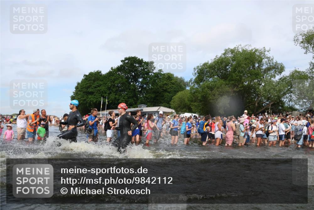 21.06.2026 - Viking Triathlon Michael Strokosch http://msf.ph/oto/9842112 21.06.2026 10:02:31 Schwimmen 83, 100, 126, 142, 220, 255, 325, 360, 392, 430, 513, 560, 579, 604, 651 meine-sportfotos.de