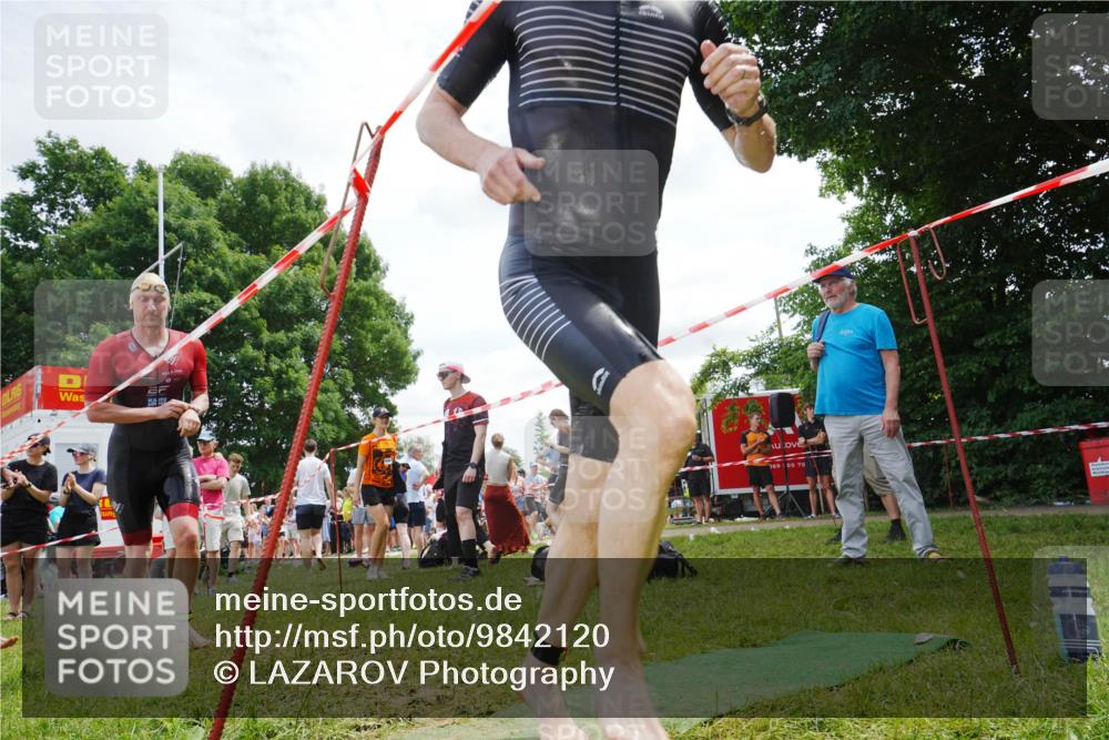 21.06.2026 - 29. Vierlanden-Triathlon LAZAROV Photography http://msf.ph/oto/9842120 21.06.2026 13:27:04 Schwimmen 1102, 1172, 1186, 1188, 1190, 1212, 1227 meine-sportfotos.de