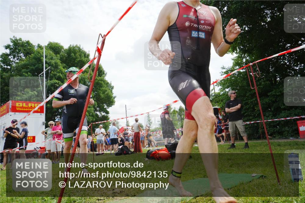 21.06.2026 - 29. Vierlanden-Triathlon LAZAROV Photography http://msf.ph/oto/9842135 21.06.2026 13:27:24 Schwimmen 1095, 1171, 1174, 1199, 1224 meine-sportfotos.de